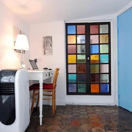 Rooftop Le Marais 1 Bedroom *